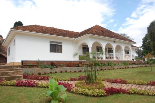 Kabale Hotel | Kigezi Gardens Inn