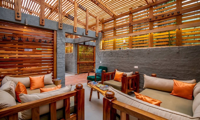 Luhizha Cabina | Kiho Gorilla Safari Lodge