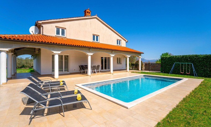 Melnica Casa | Kikaana by Interhome