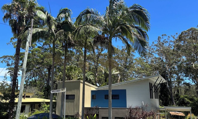 South Durras Casa | Kiki’s Beach House is an invitation from our family to yours to come together.