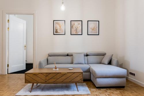 Wilda Apartamento | Kilińskiego Spacious Apartment by BookingHost