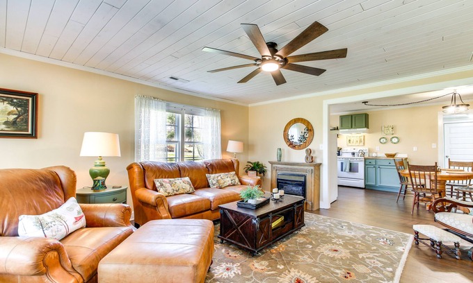 Killen Cabaña | Killen Vacation Rental ~ 4 Mi to Wilson Lake!
