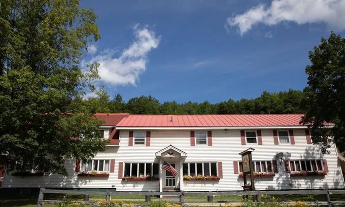 Pittsfield Casa | Killington area entire Inn to yourself! 14bd/15bth