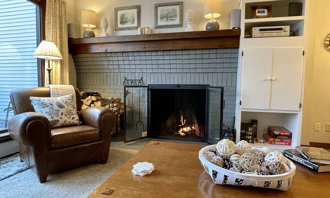 Central Vermont- Killington Condominio | Killington Sun Dog Trail ski-on ski-off 2 bedroom 2 bathroom 1st floor condo