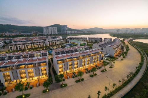 Ha Long Villa | Kim's Villa - 5 phòng ngủ siêu rộng - 100m đến Bãi Tắm