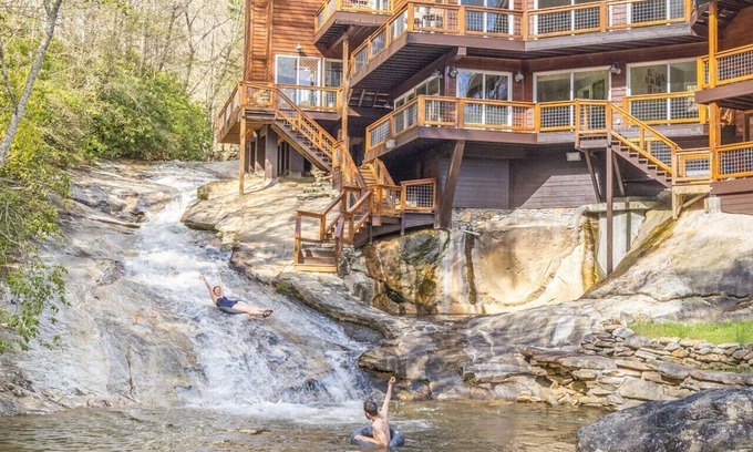 Franklin Casa | Kindling Falls - 60ft Waterfall!