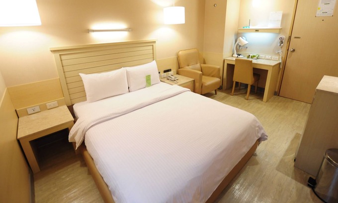 Kaohsiung City Centre Hotel | Kindness Hotel Liouhe Night Market Zhongzhen