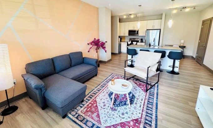 Florida Central Atlantic Coast Apartamento | King Bed, 15 Min to Parks, Pet-Friendly, Amenities