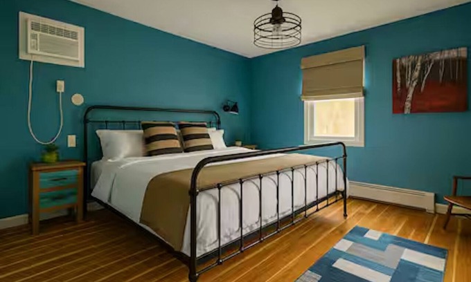 Ellenville Cabina | King Bed & Hot Tub