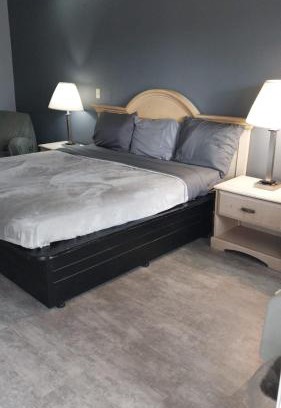 Jackson Apartamento | King Bed Hotel Room 216