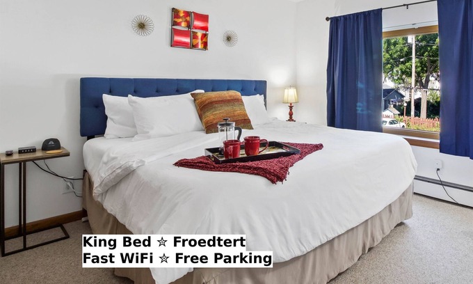 Wauwatosa Apartamento | King Bed - Near Froedtert - FAST WiFi