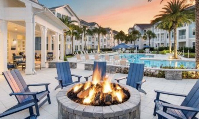 Ponte Vedra Apartamento | King Bed Private Balcony W/ Pool View/Close to Beach!