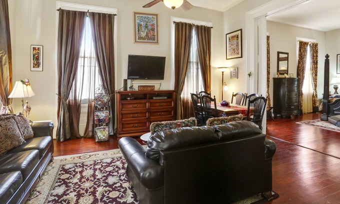 Faubourg Livaudais Apartamento | Auténtico encanto de Nueva Orleans en la mansión de 1860 con una ubicación fantástica.