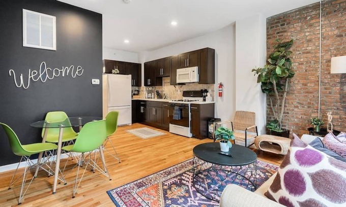 New Brunswick Apartamento | King Bed☆Rutgers✭RWJ Hosp☆WalkSc-91 ✭NYC Train☆101