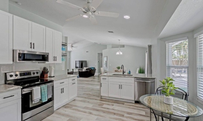 Royal Palm Beach Casa | Private Heated Pool ~ BBQ ~ Patio ~ King Beds