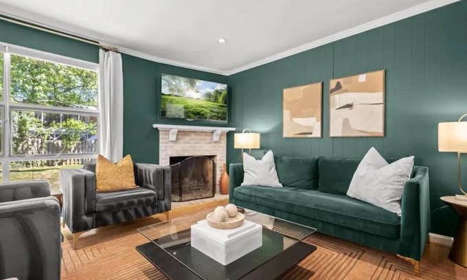 Seminary Hill Casa | King Beds - Xcape to a Tranquil Retreat