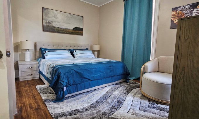 Peterborough Apartamento | King Comfort Retreat