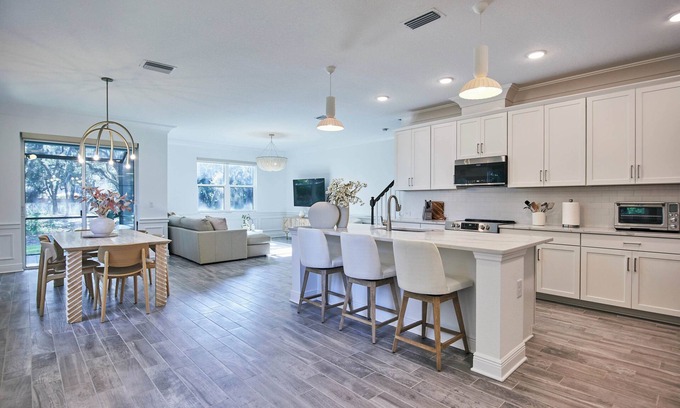 Sarasota Casa | King Ensuite w/adjustable bed/New heated pool