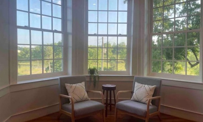 Weyers Cave Casa | King Meadow Manor