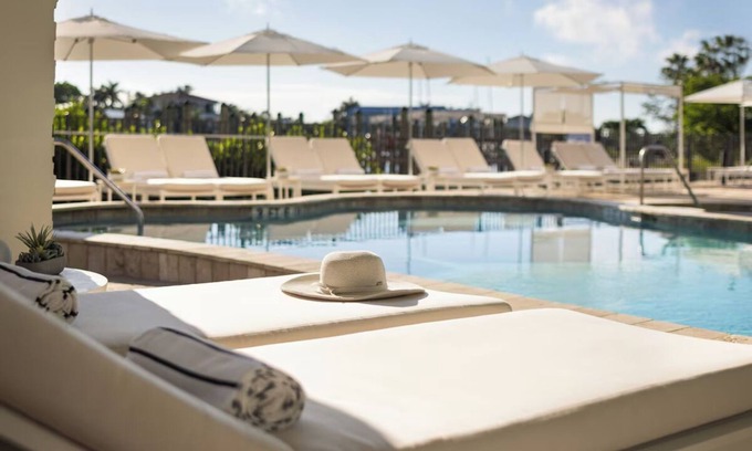 Don Cesar Hotel | King Partial View at The Hotel Zamora, 3 Units, Free Parking