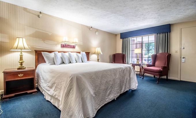 Ogunquit Cabina | King room - 1 King bed