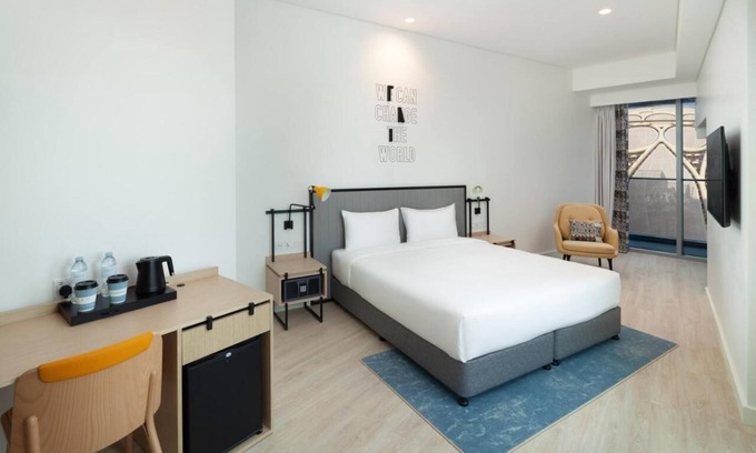 Dubai Casa | King Room Near Expo 2020 By Luxury Bookings Ab