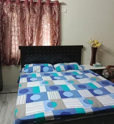 Green Valley Casa | King Size Bed Room with Toilet