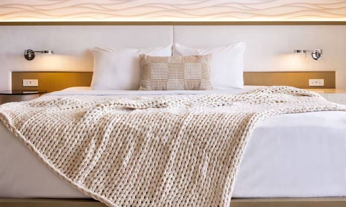 St. Pete Beach Hotel | King Standard at The Hotel Zamora, Outdoor Pool, Free Parking