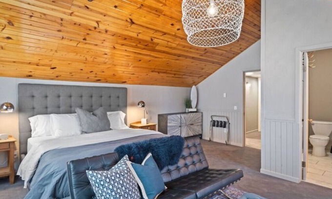 Rapid City Cama Y Desayuno | King Suite 7 - Black Forest Inn Bed and Breakfast