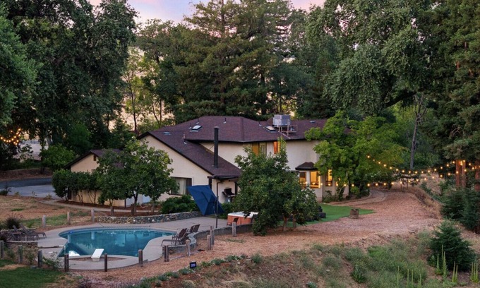 Chico Casa | King Suite Honey Run Escape in Nature