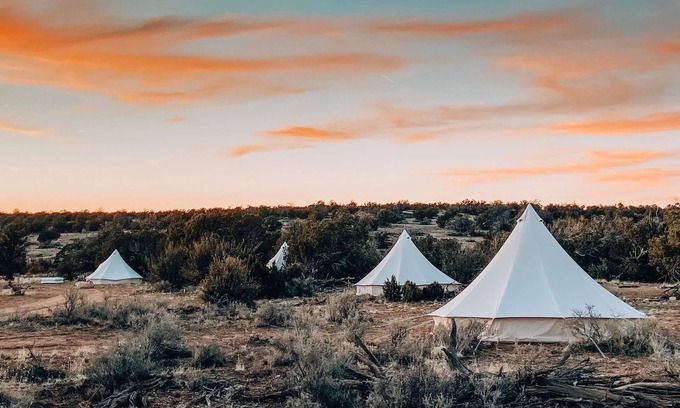 Valle Casa | King Tent w/ Shared Bathroom - Find us among the juniper trees and the open sky.