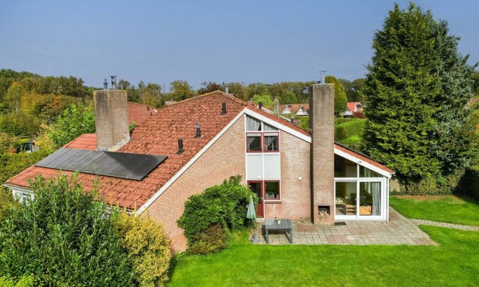 Zwiggelte Casa | Kingfisher I Holiday Home with Fine Garden
