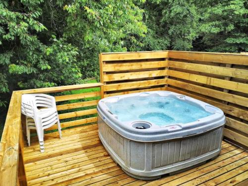 Warminster Casa | Kingfisher Lodge-HuntersMoon -Warminster-Longleat-Bath