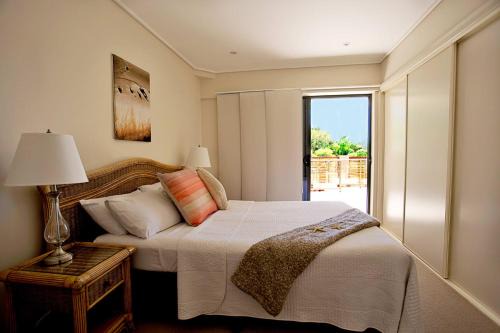 Agnes Water Apartamento | Kingfisher - Three-Bedroom Beachside Escape in Agnes Water, with Heated Communal Pool, Minutes from Main Beach