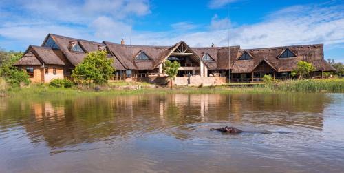 Bela-Bela Cabina | Kingfisher Villa in Mabula Game Reserve