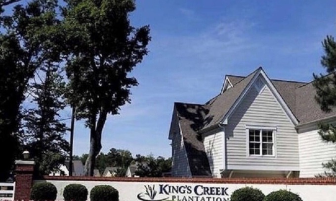 Lackey Complejo | King’s Creek, Up to 3 bdrm, Indiv homes, Gated. Close to attractions, food, &64.