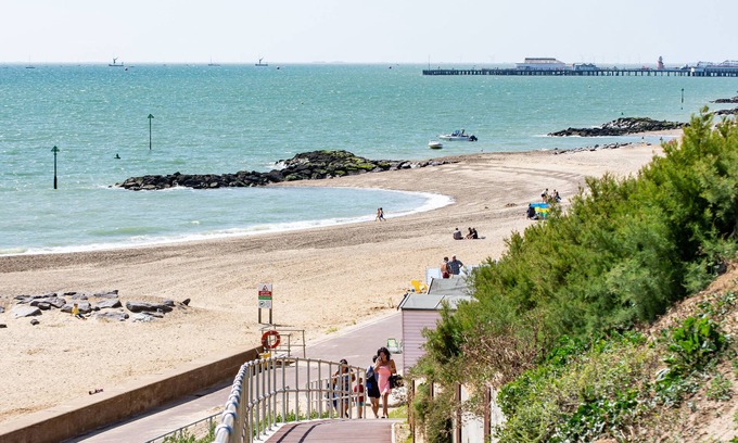Holland-On-Sea Hotel | The Kingscliff Hotel