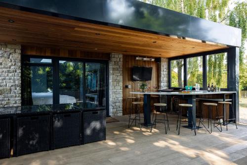 Compton Martin Casa | Kingsley Paddocks
