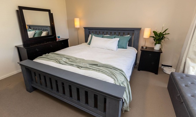 Boat Harbour Casa | Kingsley’s Calling, Boat Harbour 3br Family House, Ample Boat Parking
