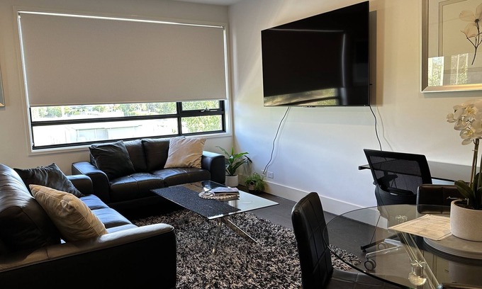 Kingston Apartamento | Kingston Foreshore 1 BR Apartment,Views, Parking