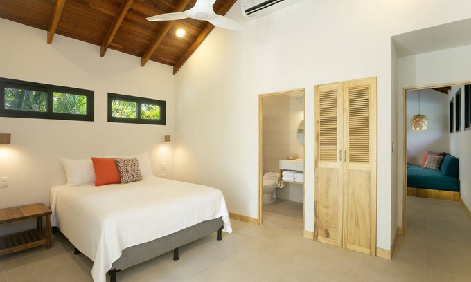 Playa Guiones Apartamento | Kinkaju Apartment, 350 meters from the beach!