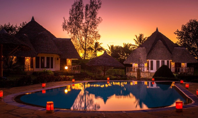 Galu Cabina | Kinondo Poa Resort