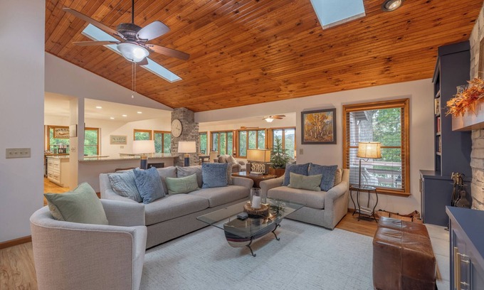 Innsbrook Casa | Kinsey Cove by Innsbrook Vacations!
