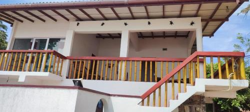 Dondra Casa | Kiralawella Beach Inn