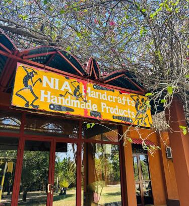 Bagamoyo Casa | Kiromo Zoo