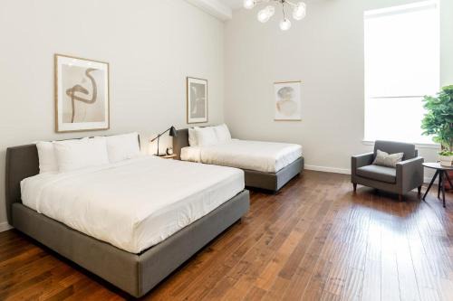 Central Business District Apartamento | Kislak 201 Spacious Studio Steps from Everything
