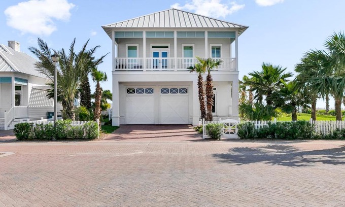The Shores Casa | Kite One - Private bayside home with Pool and Hot Tub home