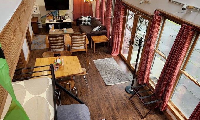 Winamac Apartamento | KITE SUITE Individual Rental