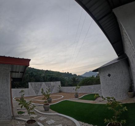 Soranathota Hotel | kites mountain