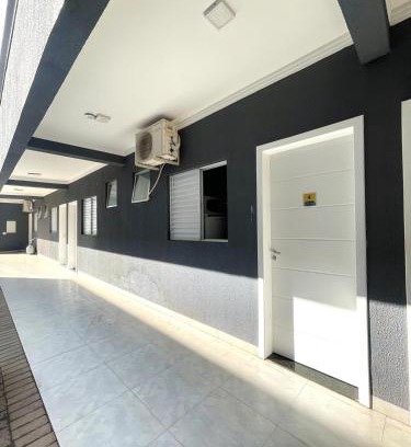 Maringa Apartamento | Kitnet Luz do Mar - 04 com ar condicionado